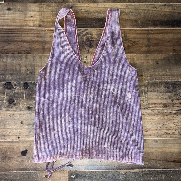 Lace Up Cropped Tank - Picture 3 of 5